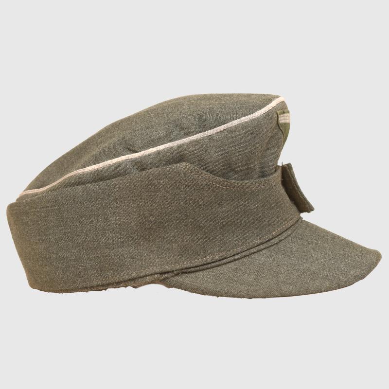 GERMAN WWII ARMY OFFICERS M.43 CAP.