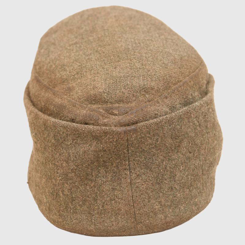 GERMAN WWII ARMY SINGLE BUTTON M.43 CAP.