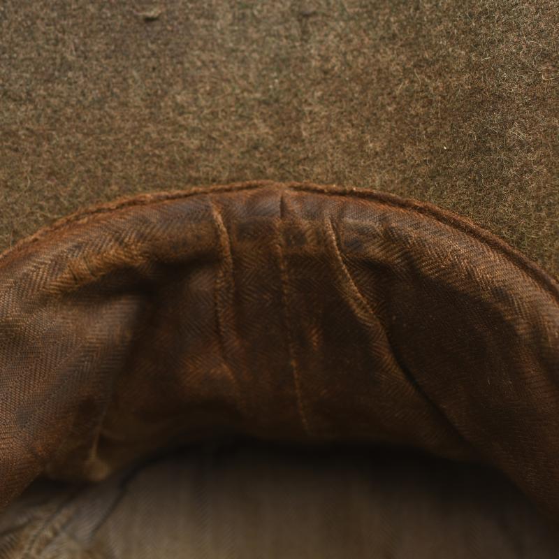 GERMAN WWII ARMY SINGLE BUTTON M.43 CAP.
