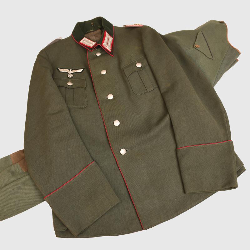 GERMAN WWII ARMY VETERINANY PIPED SERVICE TUNIC AND BREECHES.