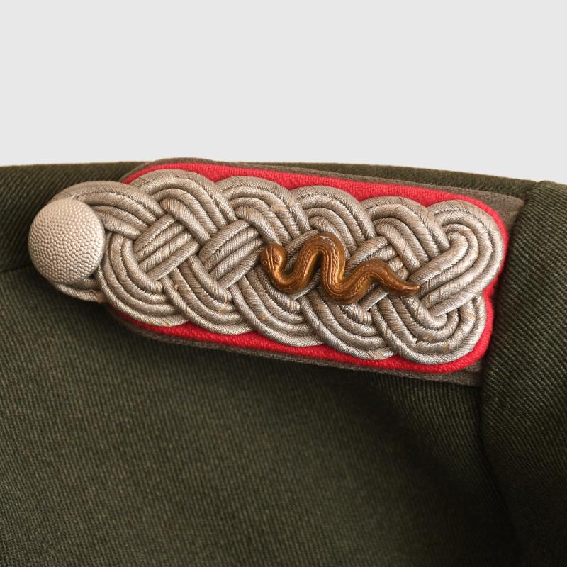 GERMAN WWII ARMY VETERINANY PIPED SERVICE TUNIC AND BREECHES.