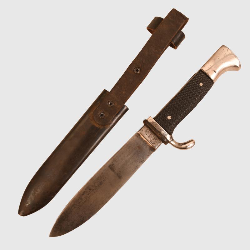 GERMAN WWII HILTER YOUTH KNIFE.