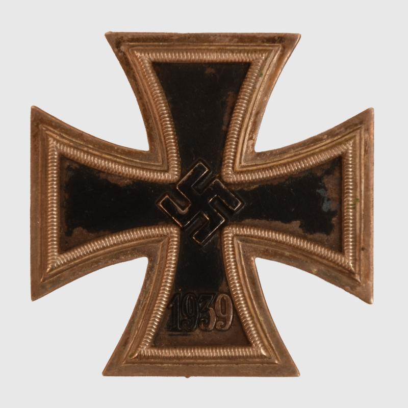 GERMAN WWII IRON CROSS 1ST CLASS.