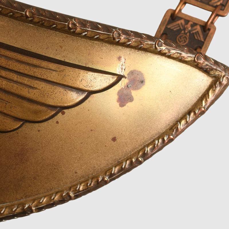 GERMAN WWII POLITICAL LEADERS GORGET.