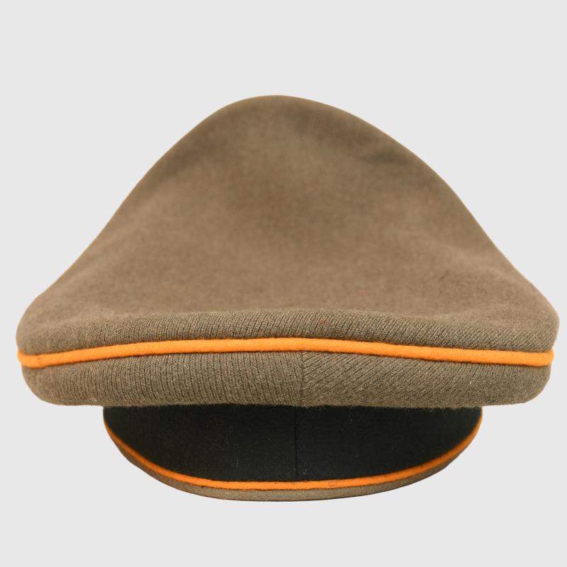 GERMAN WWII ARMY CAVALRY OFFICERS VISOR CAP.