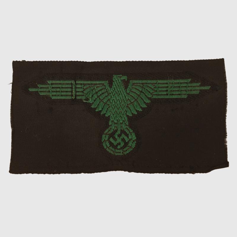 GERMAN WWII WAFFEN SS RARE PATTERN GREEN EAGLE.