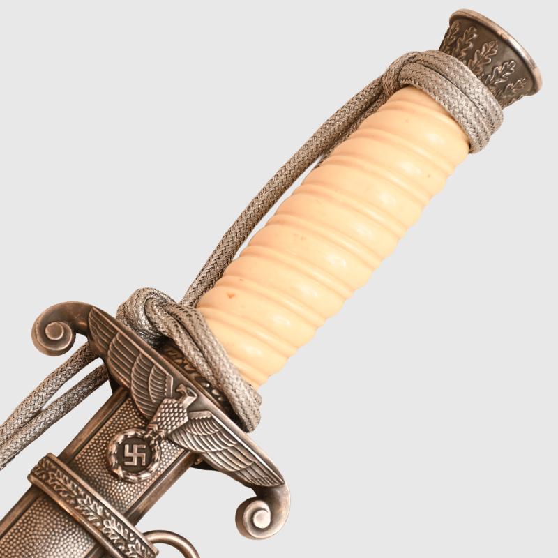 GERMAN WWII ARMY OFFICERS DAGGER.