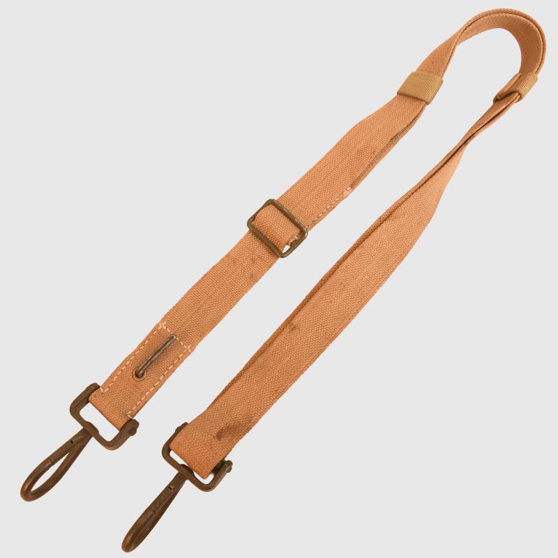 GERMAN WWII AMMUNITION CAN CARRYING STRAP.