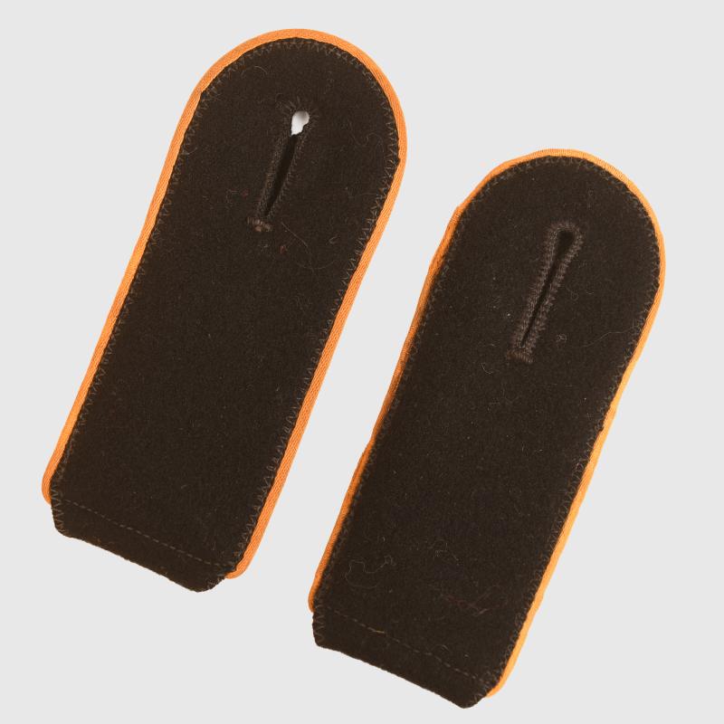 GERMAN WWII SS CAVALRY SHOULDER BOARDS.