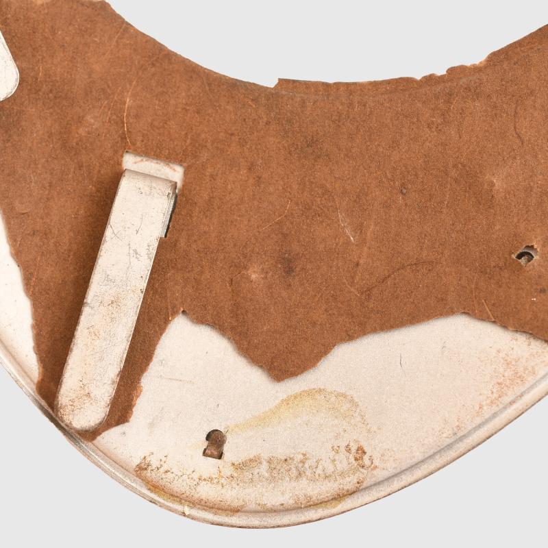 GERMAN WWII FELDGENDARMERIE GORGET.