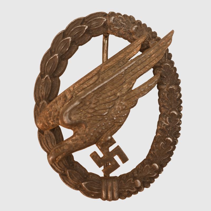 GERMAN WWII LUFTWAFFE PARATROOPER BADGE.