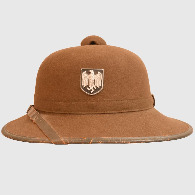 GERMAN WWII AFRIKA KORPS TROPHELM.